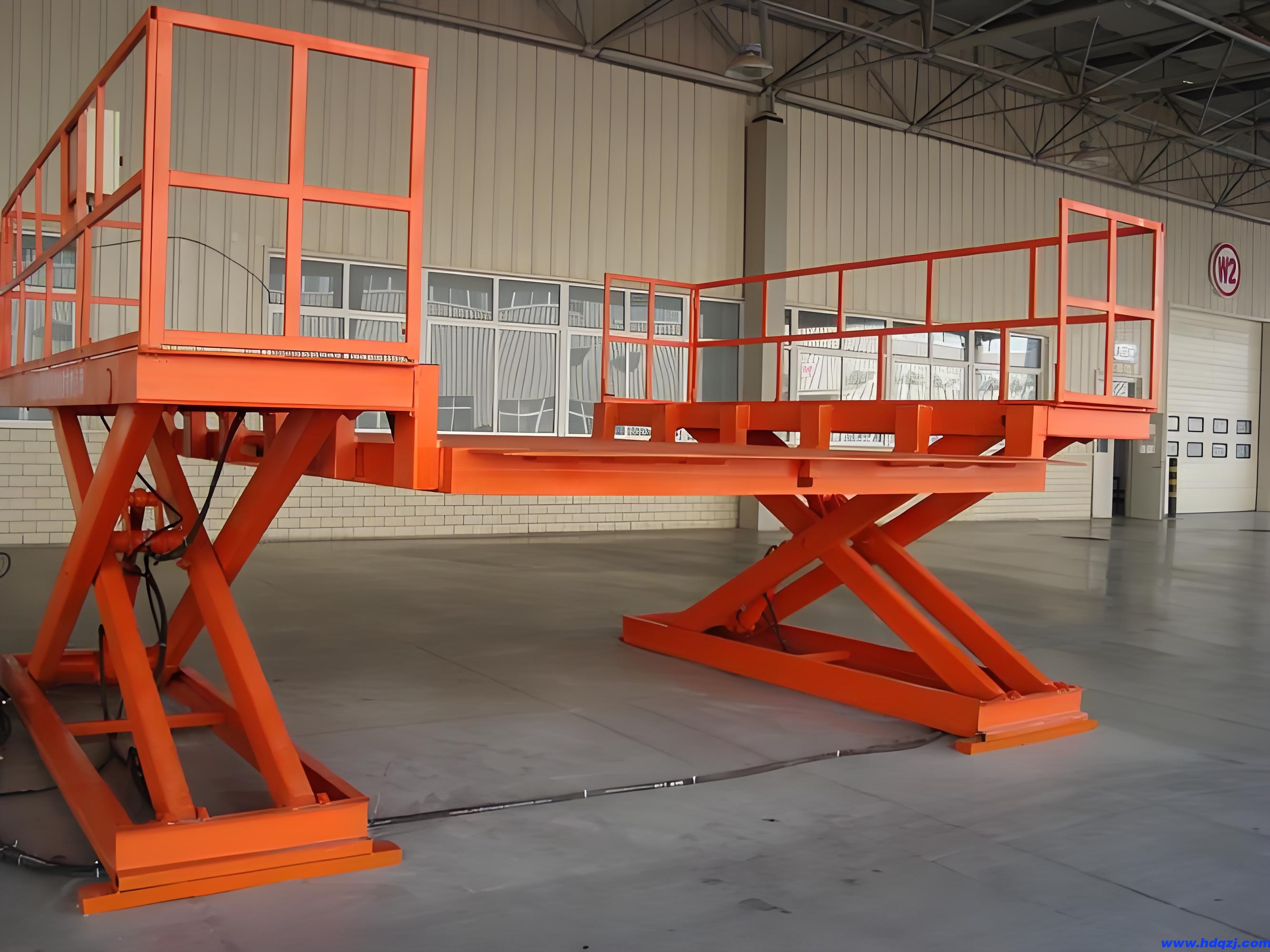 液壓升降平臺(tái)